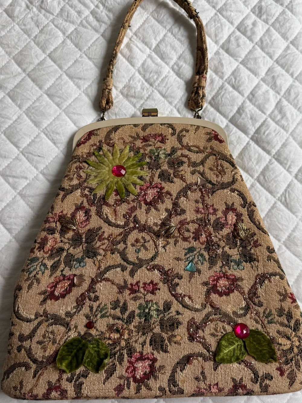 Floral Vintage 50s/60s Embroidered Beige Tapestry Handbag